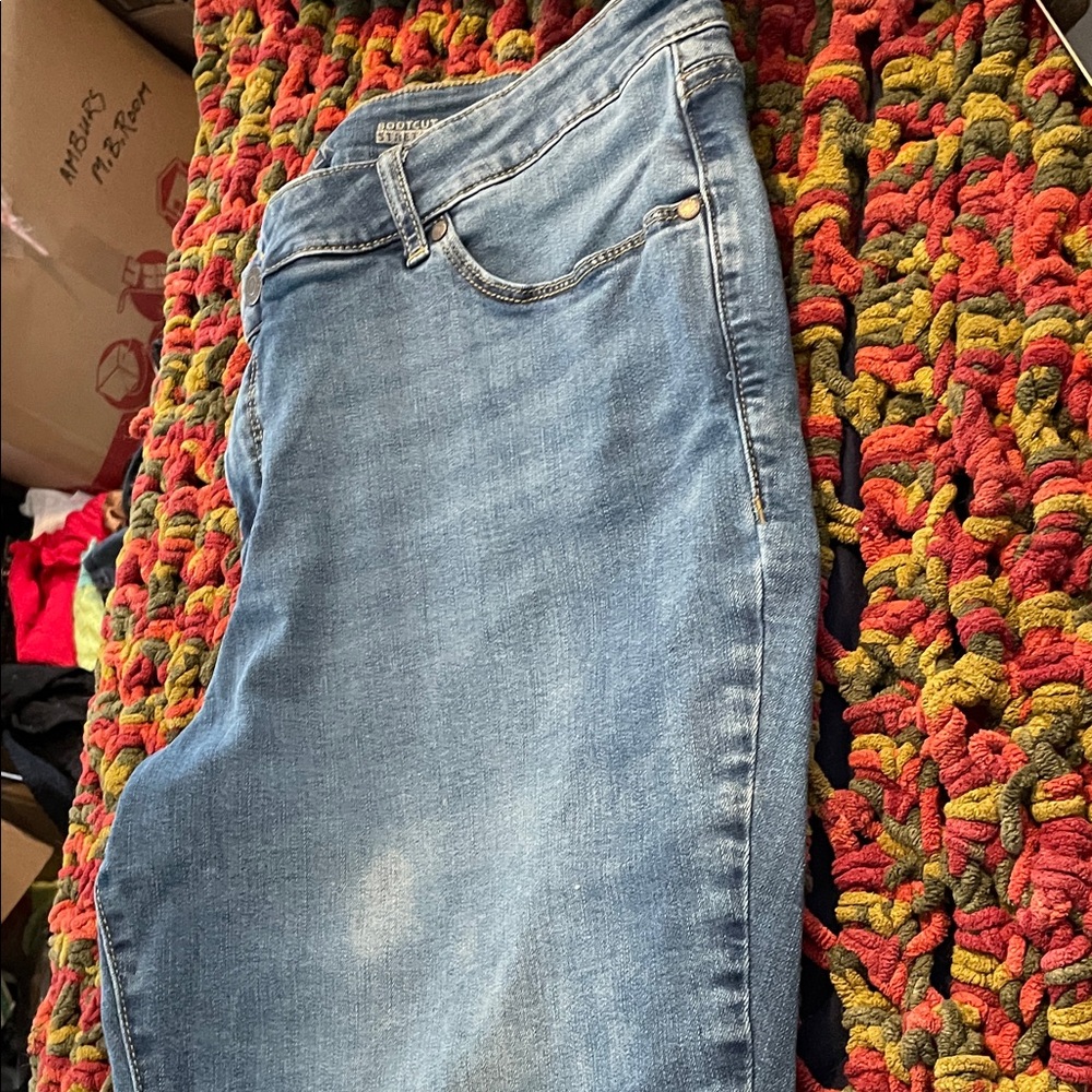 Classic Blue Women's Jeans Size 20 Falls Creek